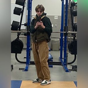 Meet your Posher, Cole